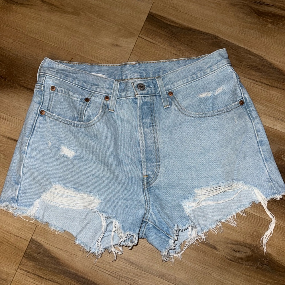 Levi’s 501 Distressed Light Blue Denim Women Shorts